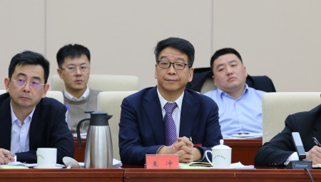 1月14日，，，，，，，，集团党委书记王冲加入天津市十八届人大三次聚会并在武清区代表团审议中讲话